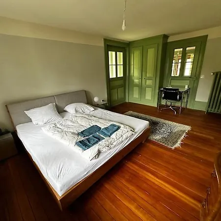 Zentrumsnahes, Stilvolles Nahe Bern-bahnhof Берн