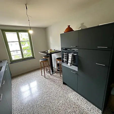 Апартаменты Zentrumsnahes, Stilvolles Nahe Bern-bahnhof Берн