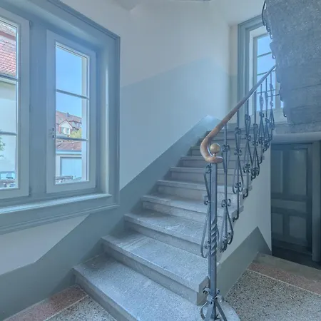 Zentrumsnahes, Stilvolles Nahe Bern-bahnhof Апартаменты