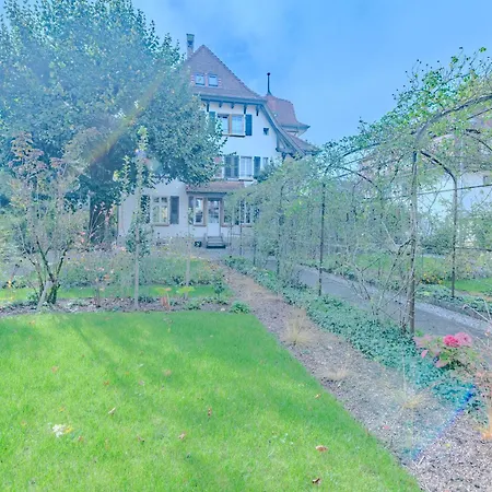 Zentrumsnahes, Stilvolles Nahe Bern-bahnhof Апартаменты Берн