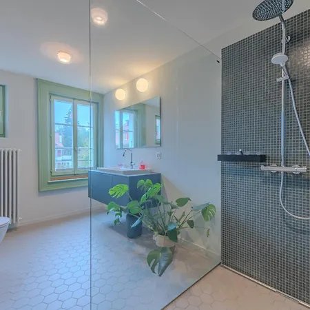 Zentrumsnahes, Stilvolles Nahe Bern-bahnhof Берн