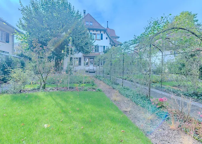 Zentrumsnahes, Stilvolles Nahe Bern-bahnhof Apartament Berno