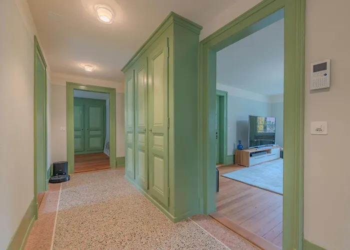 Zentrumsnahes, Stilvolles Nahe Bern-bahnhof Apartament *